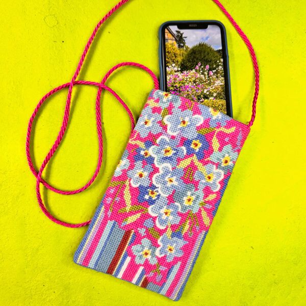 Forget-me-Knot Cross Body Bag