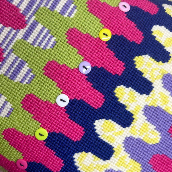 Fuchsia Ric Rac Zig Zag Cushion buttons